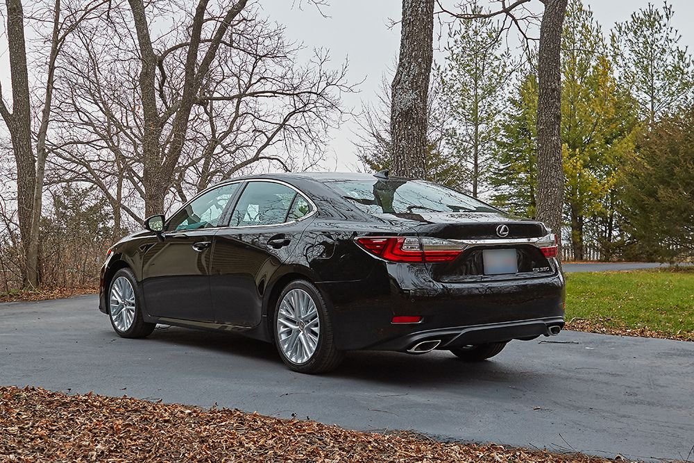 2017 Lexus ES350 - For Sale--2017 Lexus ES350 with Ultra Luxury Package--Outstanding Condition - Used - VIN 58ABK1GG7HU036661 - 22,600 Miles - 6 cyl - 2WD - Automatic - Sedan - Black - Galena, IL 61036, United States