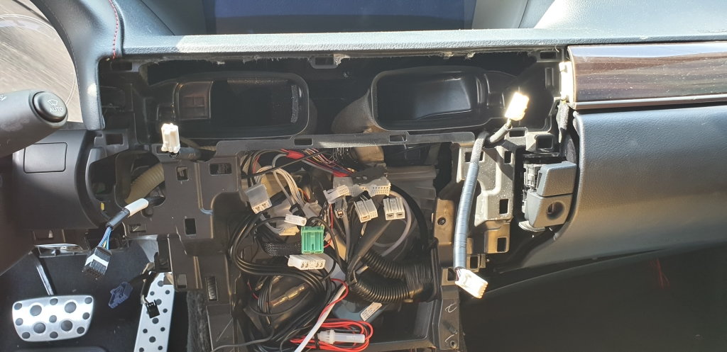 [HOW-TO] Dash Disassembly - ClubLexus - Lexus Forum Discussion