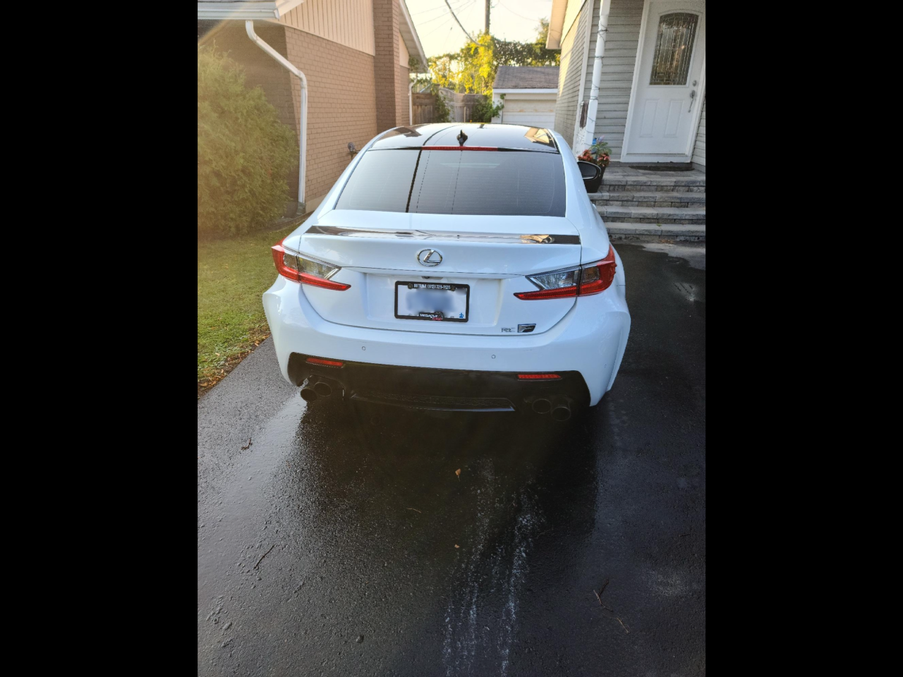 2015 Lexus RC F - 2015 RCF - Performance/Premium Package White/Carbon w/Red Interior - Used - VIN JTHHP5BC2F5002216 - 39,000 Miles - 8 cyl - 2WD - Automatic - Coupe - White - Ottawa, ON K2B7X8, Canada