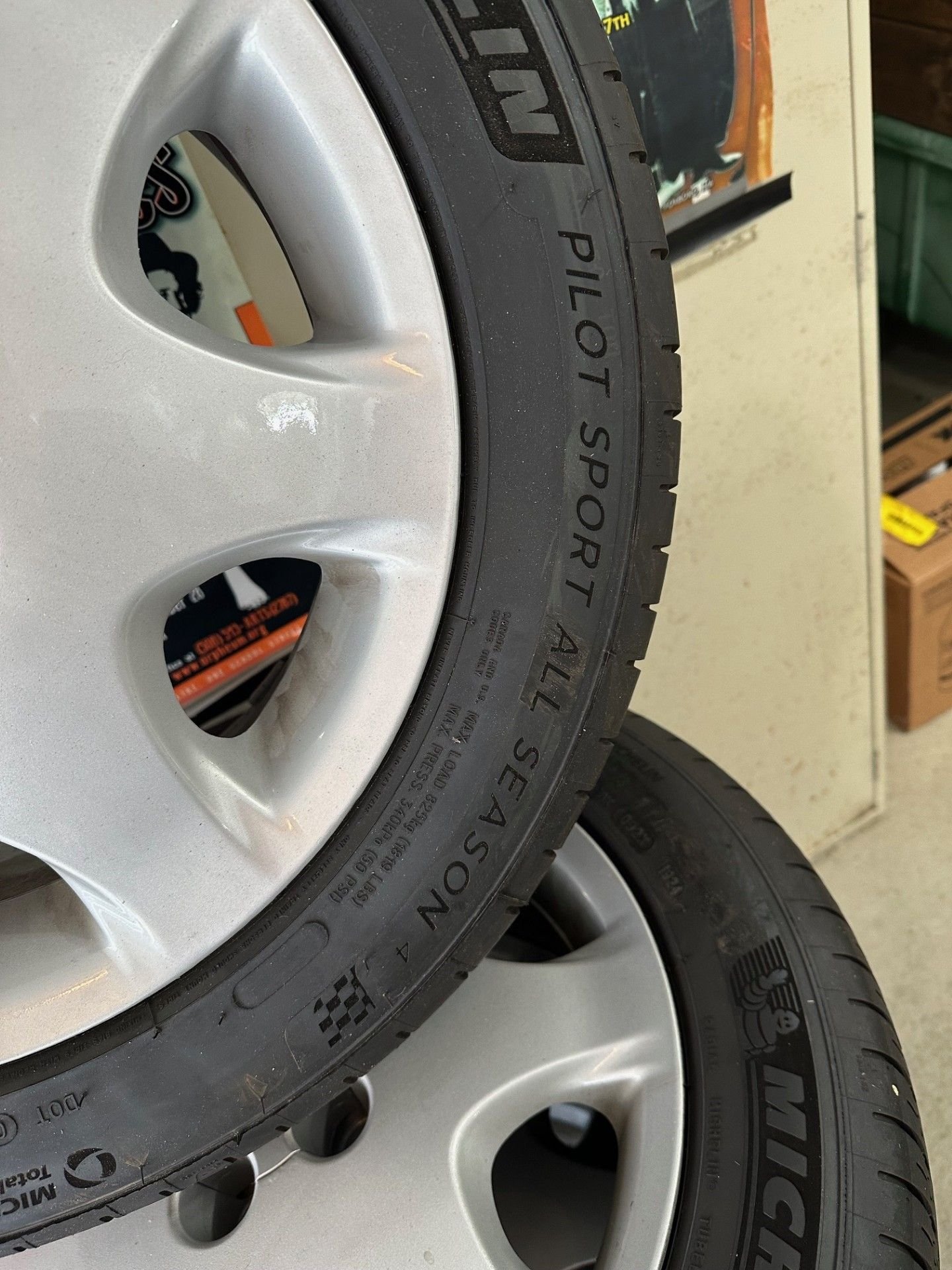 Wheels and Tires/Axles - 2001-2006 LS430 OEM Wheels and New Michelin Tires - Used - -1 to 2027  All Models - Westborough, MA 01581, United States