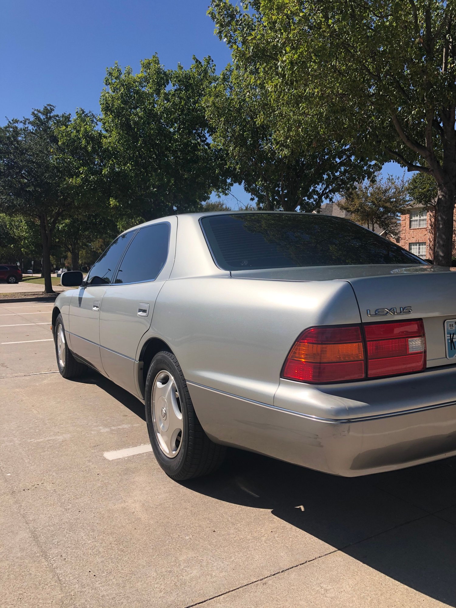 2000 Lexus LS400 with only 111k miles in excellent condition for sale