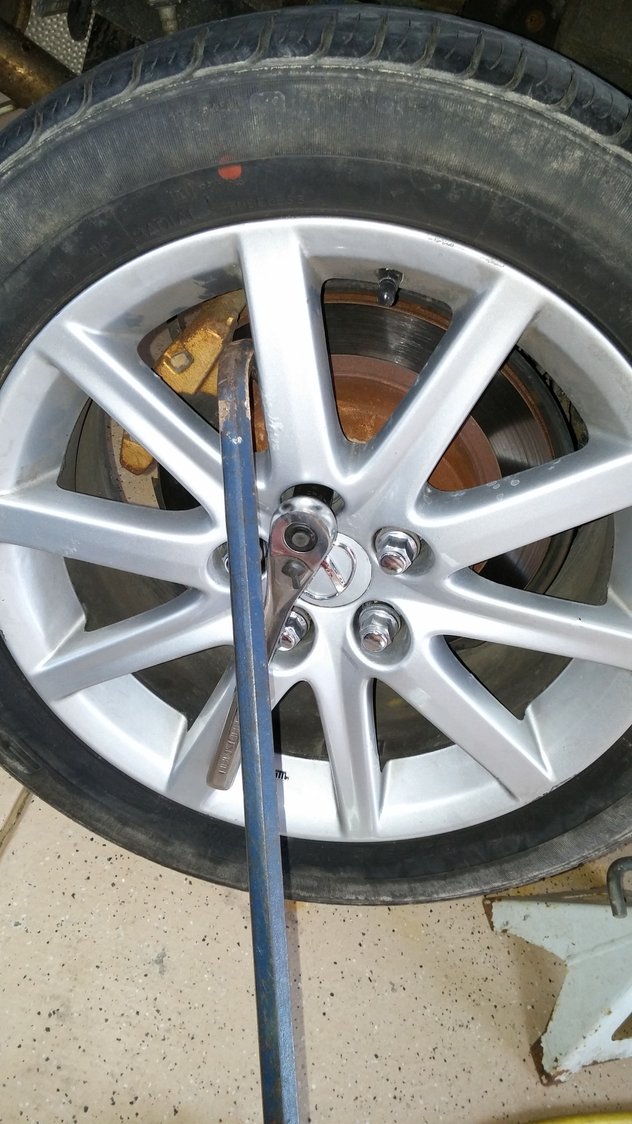 Loose lug stud, maybe stripped splines, how hard to replace a lug stud