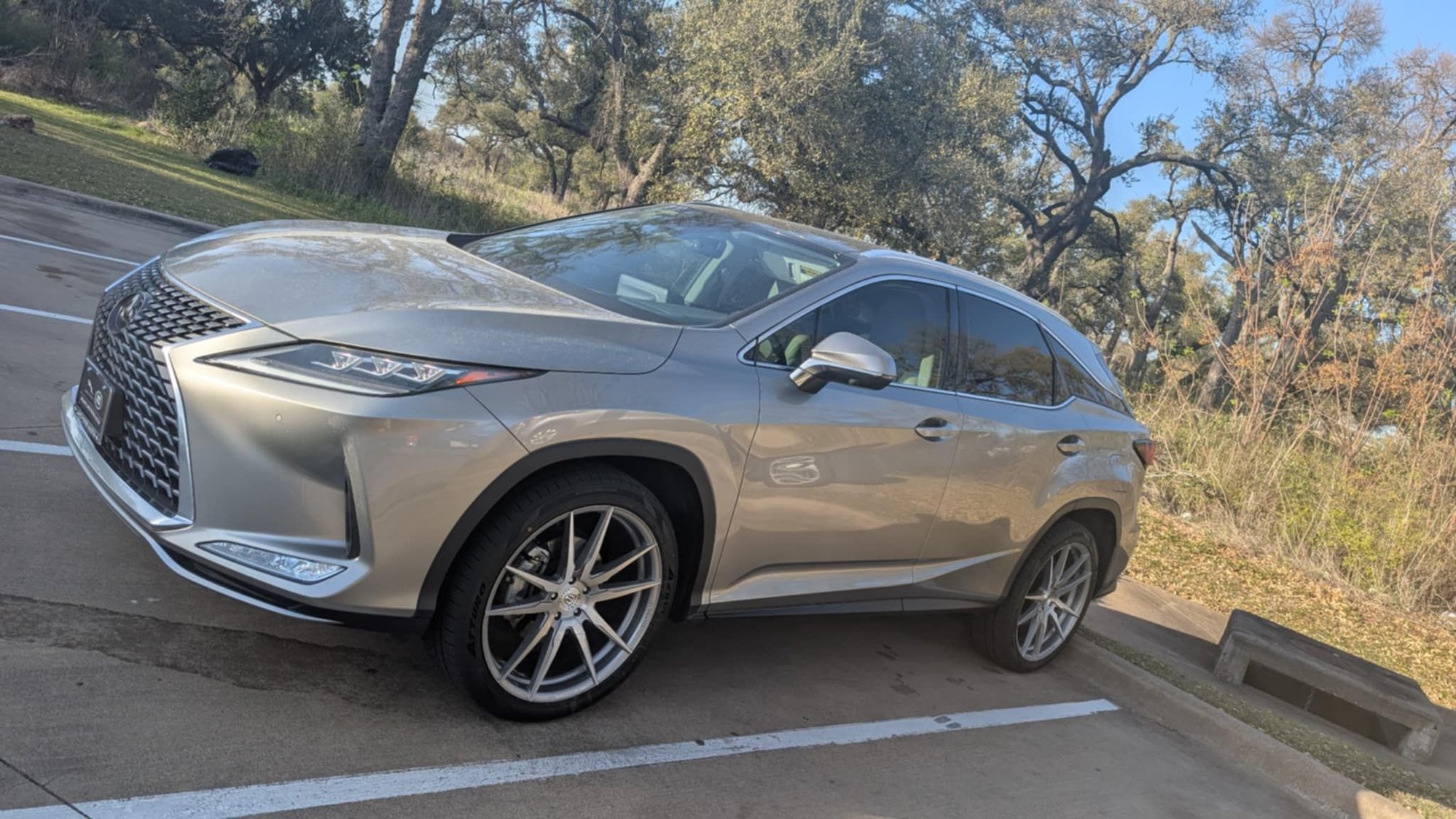 22x9 Rohana RFx2 +32 offset on 265/40 tires. No rubbing at all. Feels like stock TBH.