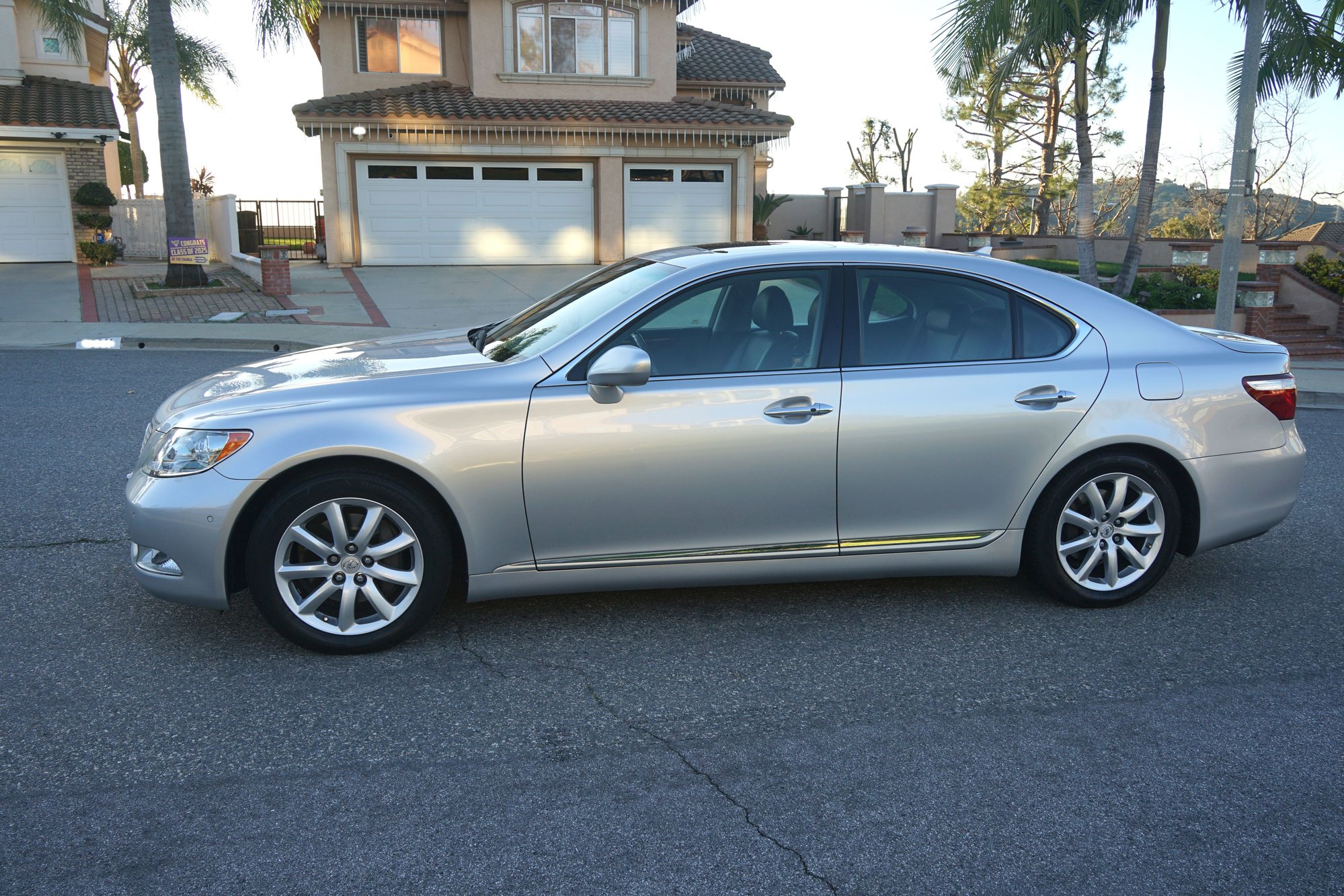2008 Lexus LS460 - Well-Maintained 2008 Lexus LS460 for Sale - Used - Los Angeles, CA 91748, United States