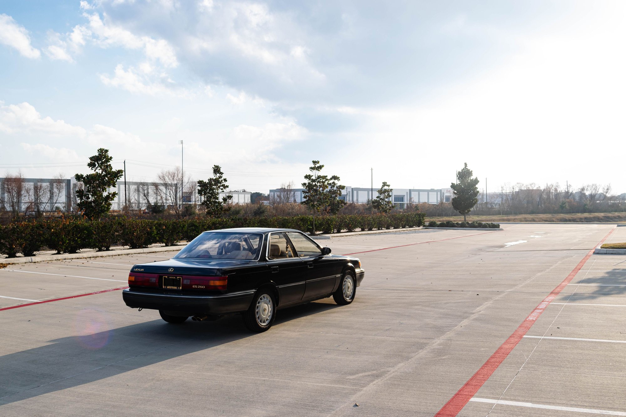 1991 Lexus ES250 - 1991 Lexus ES250 - 33k Miles - One Owner - Used - VIN JT8VV22T2M0148603 - 6 cyl - 2WD - Automatic - Sedan - Black - Houston, TX 77489, United States