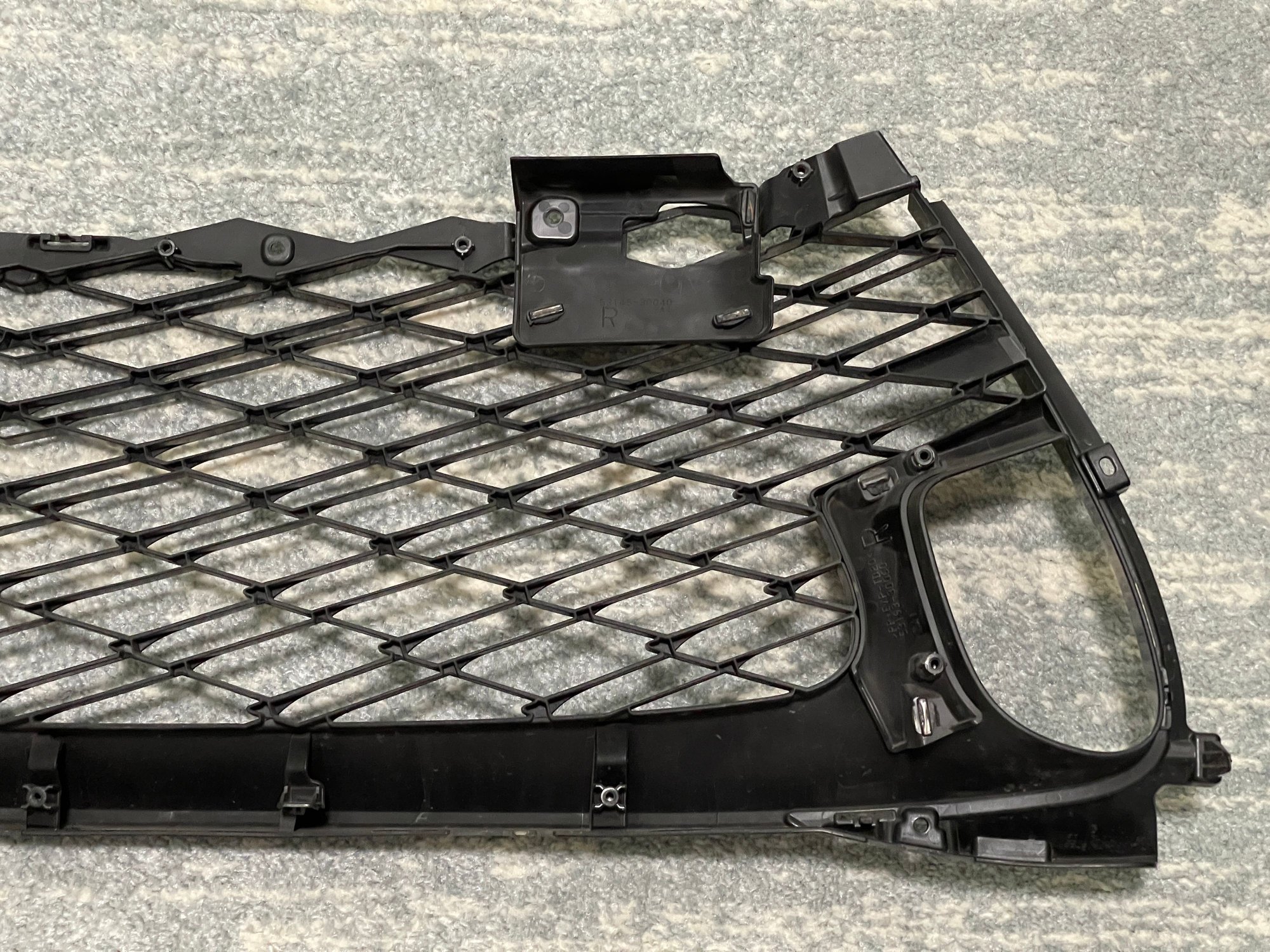 Exterior Body Parts - 2016-2020 Lexus GS F Sport OEM Front Lower Grille with Parking Sensor Holes - Used - 2016 to 2020 Lexus GS - San Bernardino, CA 92407, United States