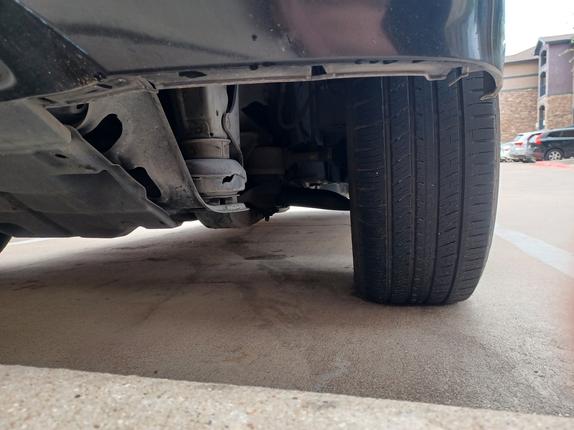 Missing rt dr side splash guard