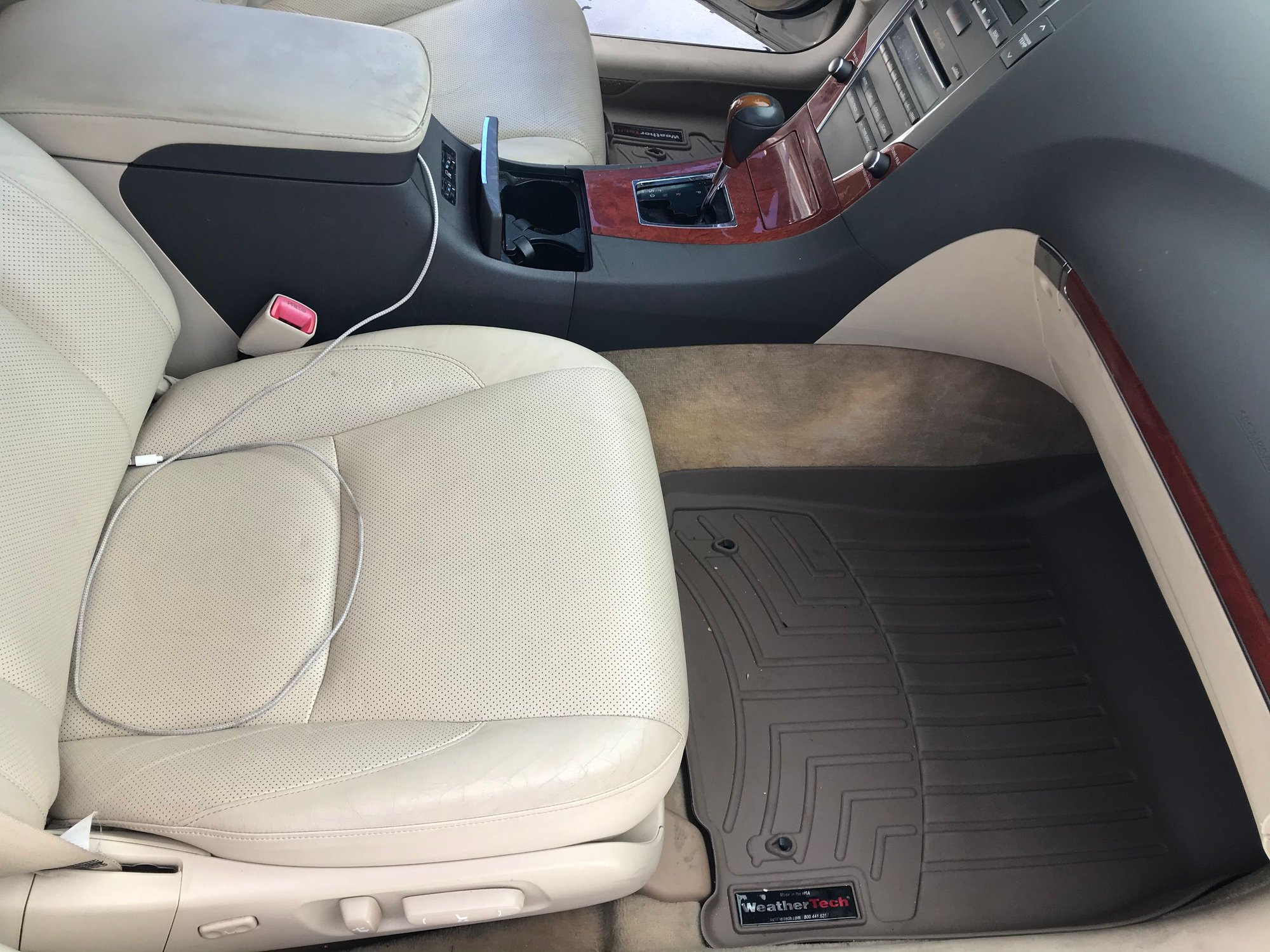 2010 Lexus ES350 - 2010 Lexus ES350 For Sale - New - VIN JTHBK1EG6A2365060 - 85,500 Miles - 6 cyl - 2WD - Automatic - Sedan - Other - Murrieta, CA 92563, United States
