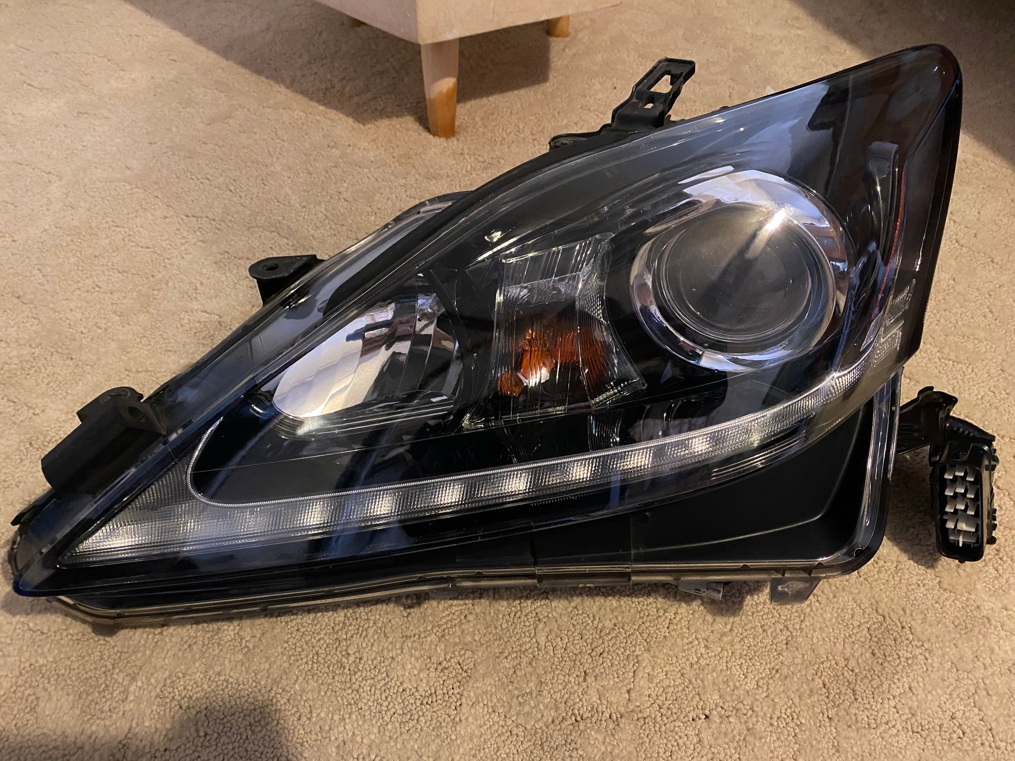 Lights - Genuine Lexus 2012-2014 OEM Headlights IS/ISF - Used - All Years  All Models - San Gabriel, CA 91776, United States