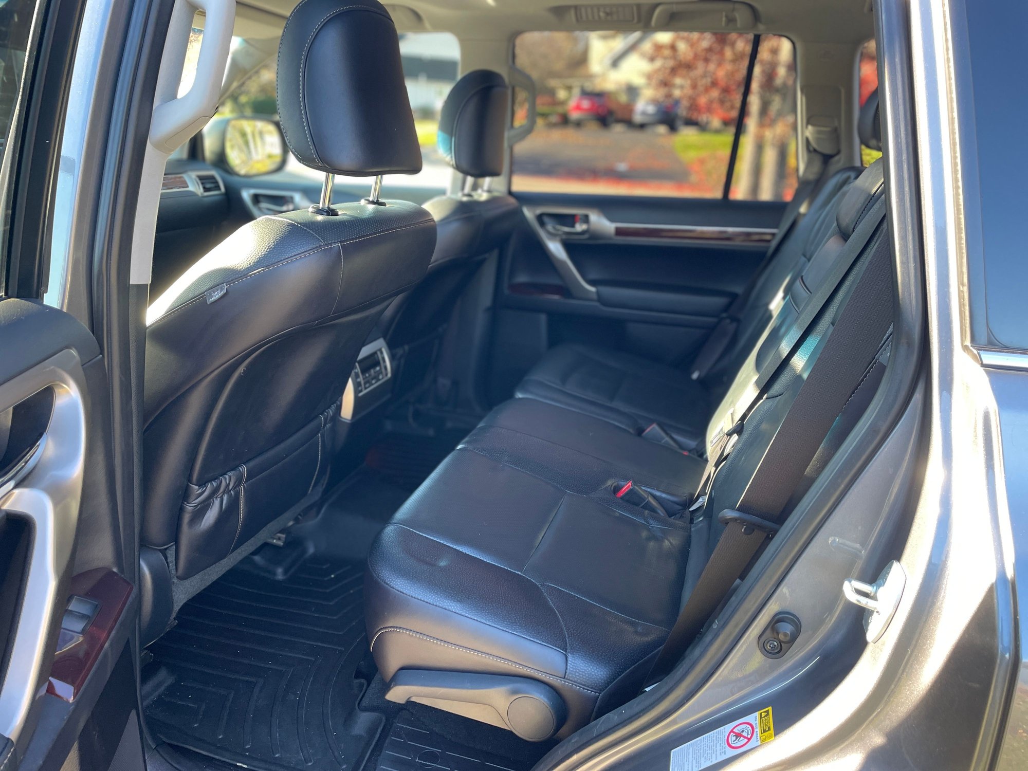 2015 Lexus GX460 - 2015 Lexus GX460 Premium w/ upgrades! - Used - VIN JTJBM7FX5F5511887 - 89,000 Miles - 8 cyl - 4WD - Automatic - SUV - Gray - Commerce Township, MI 48382, United States