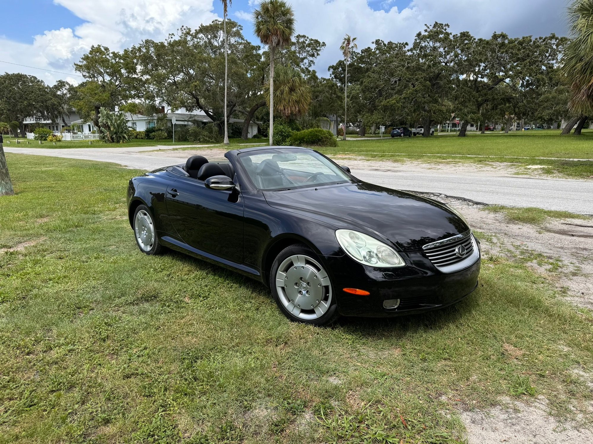 2005 Lexus SC430 - 2005 SC430 Florida car - Used - VIN JTHFN48Y850070235 - 102,000 Miles - 8 cyl - Automatic - Convertible - Black - Clearwater, FL 33763, United States