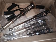 JIC-Magic coilovers.... thx to Synergy!!!!