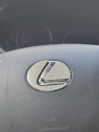 Customize the Logos On the Steering wheel