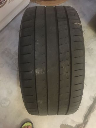 Rear tire tread