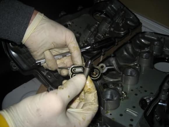 Replacing Oil Control Valve filter in valve cover