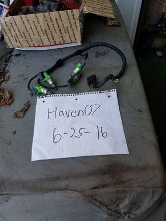 Stock lsj injectors and harness, 40$