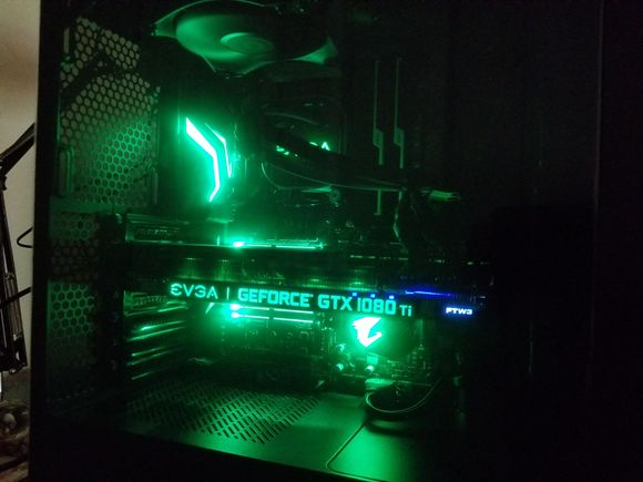 Mmmm rgb... 1080ti.... Im slightly jealous