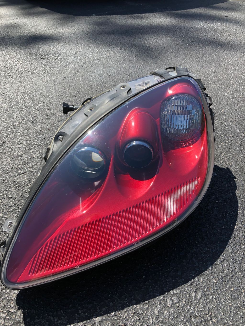 FS (For Sale) Headlight Assembly Left Hand Magnetic Red - CorvetteForum