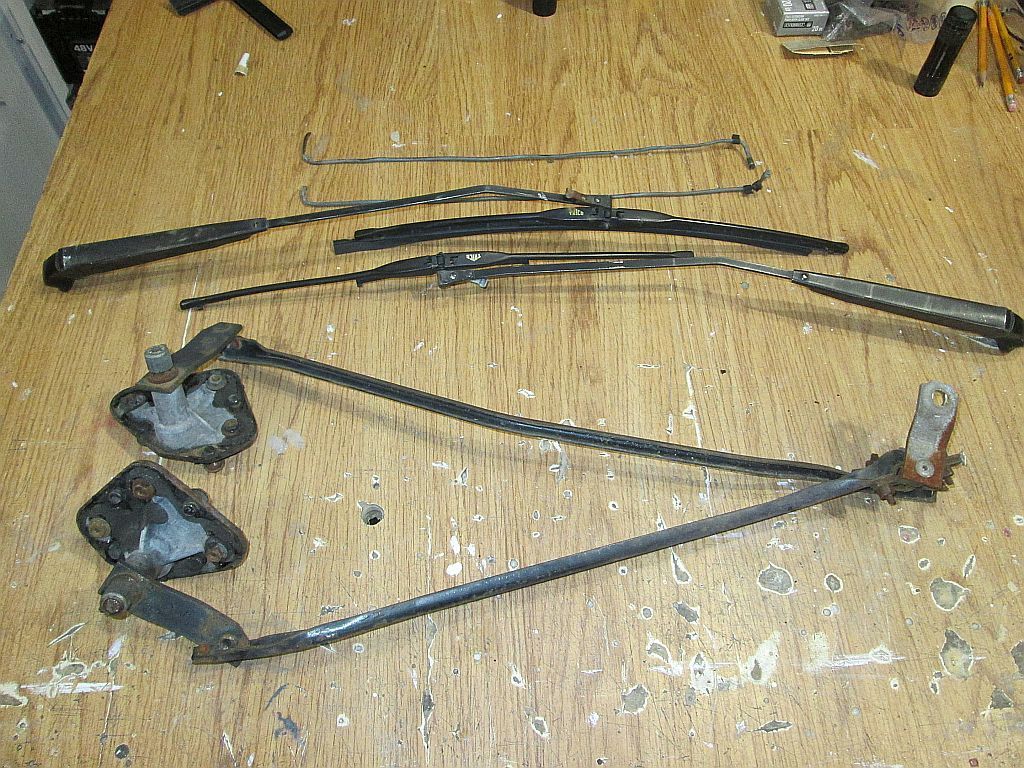 FS (For Sale) 1969 1982 Corvette Windshield Wiper Arms and Wiper
