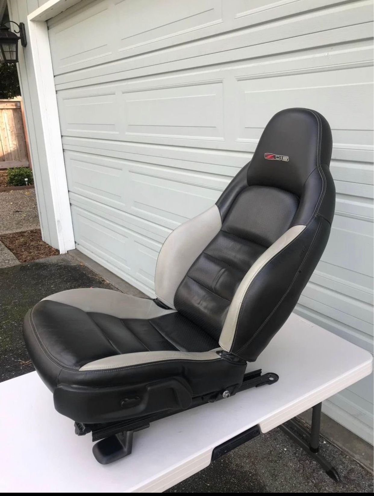FS (For Sale) C6 Z06 Seats/two tone/electric driver/heated/airbags