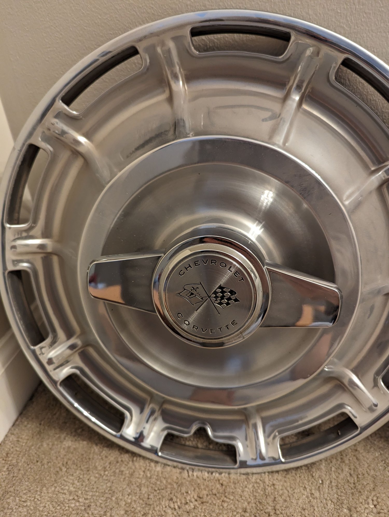 FS (For Sale) 1962 Corvette Hubcaps Set (4) CorvetteForum Chevrolet