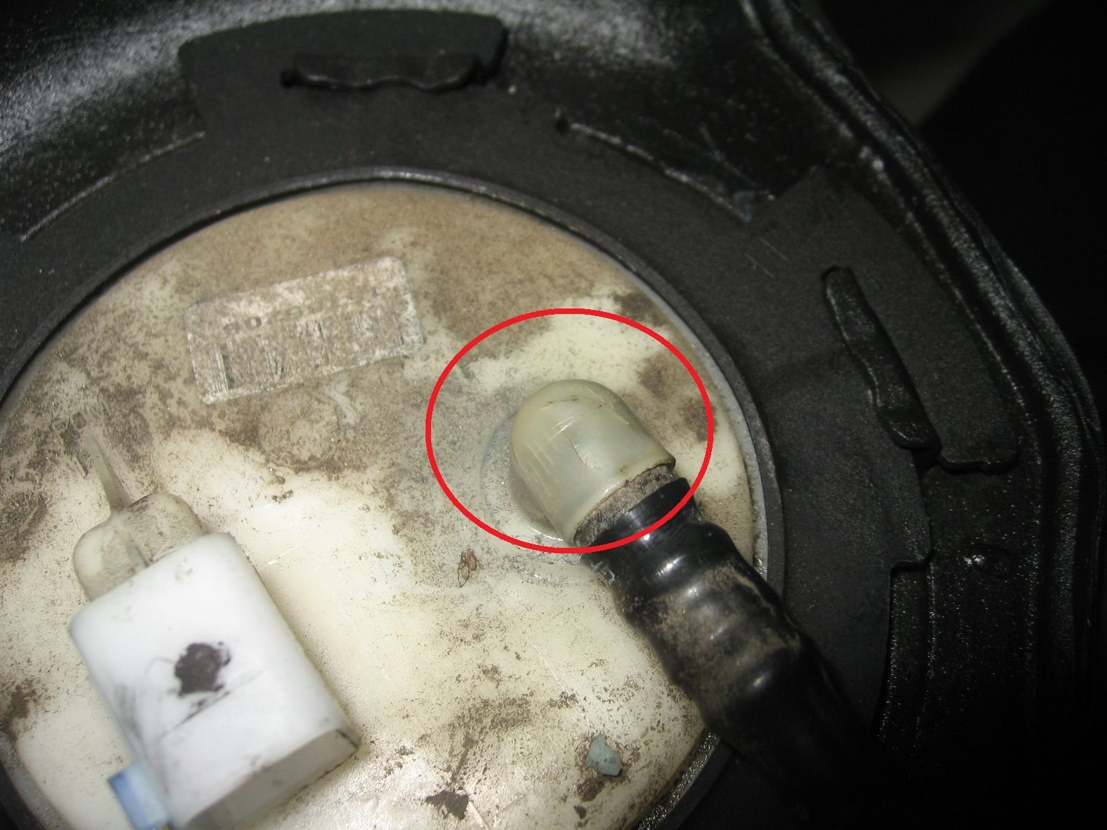 DANGER Fuel Leaks SAFETY RECALL * * * * Page 8 CorvetteForum