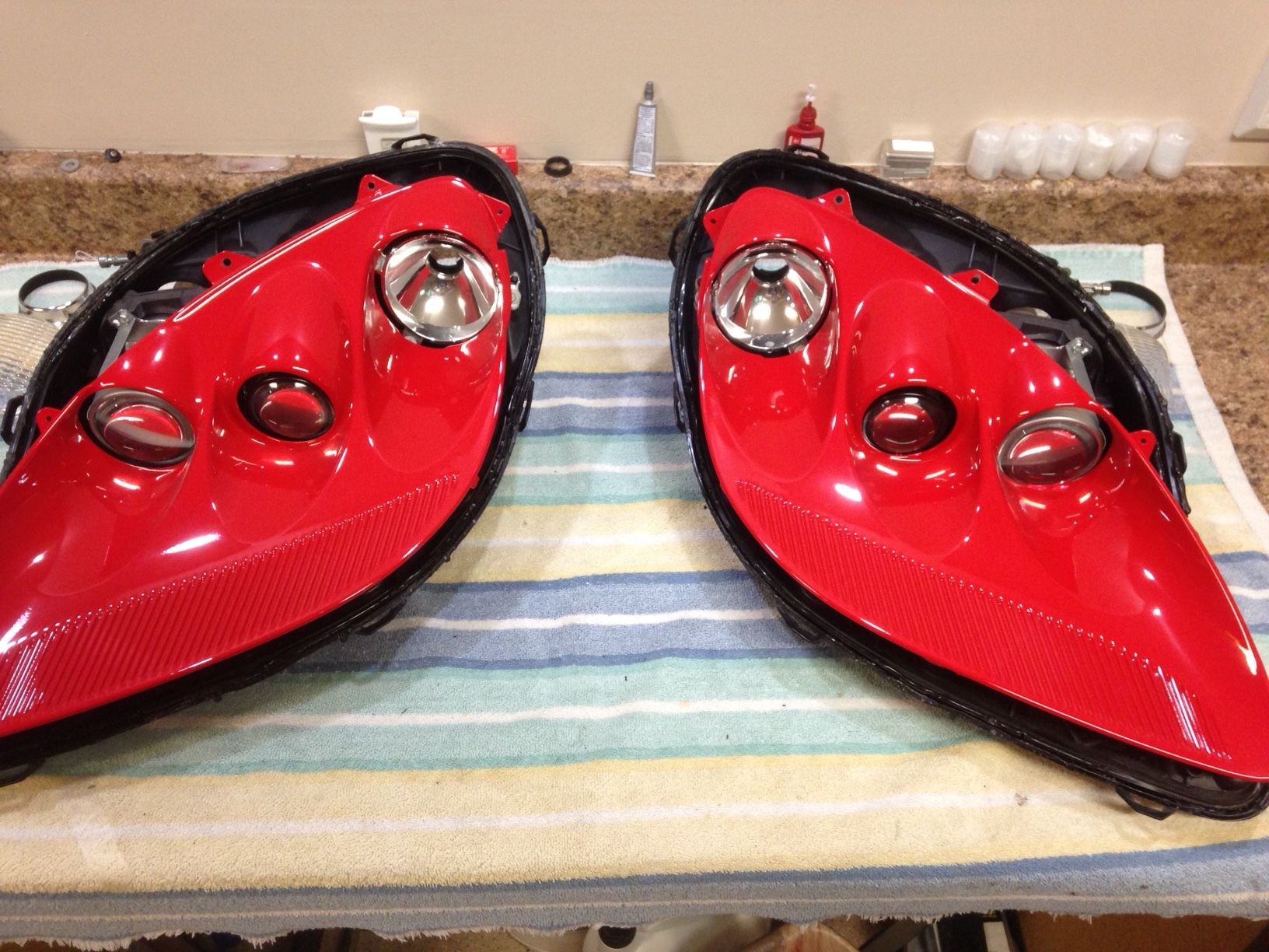 ***RLSEBRING Brand New C6 Headlight Lens AND GASKETS 438.00 Shipped