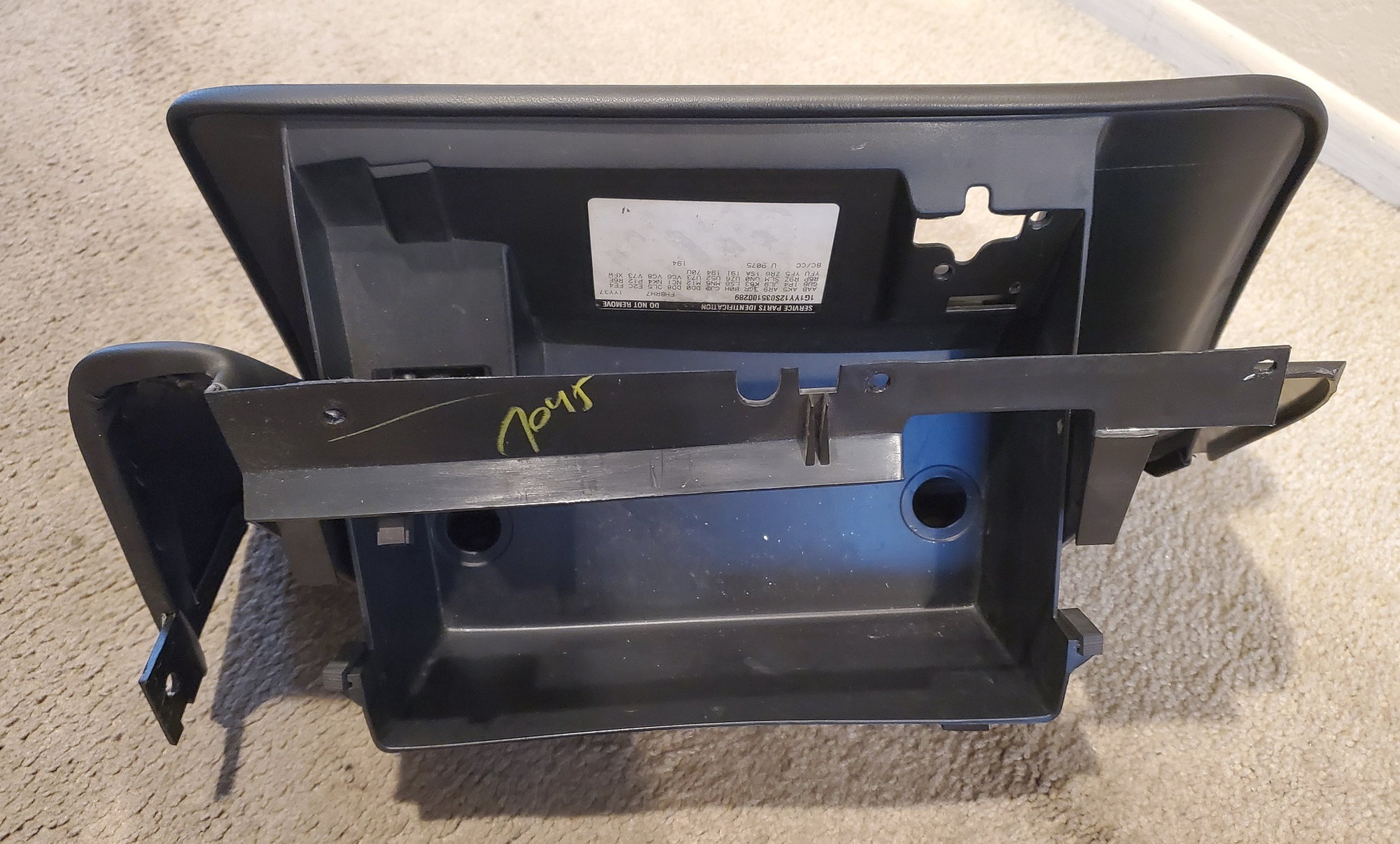 FS (For Sale) SoCal Glove Box CorvetteForum Chevrolet Corvette