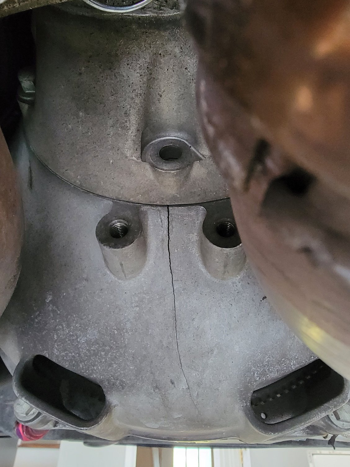 Cracked bell housing on a 2006 z06 CorvetteForum Chevrolet Corvette