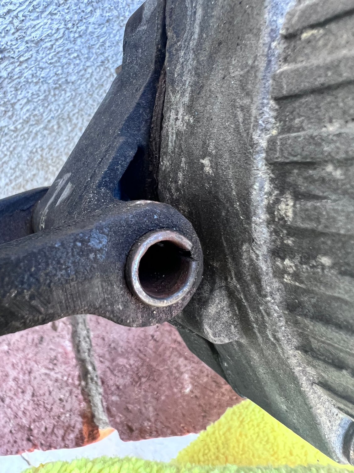 1977 C3 Alternator bracket sleeve stuck CorvetteForum Chevrolet