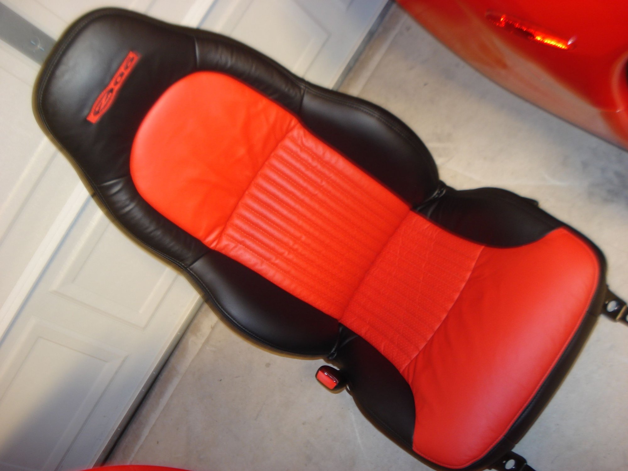 FS (For Sale) Red Leather Z06 C5 Seat (TRUE OEM GM) CorvetteForum