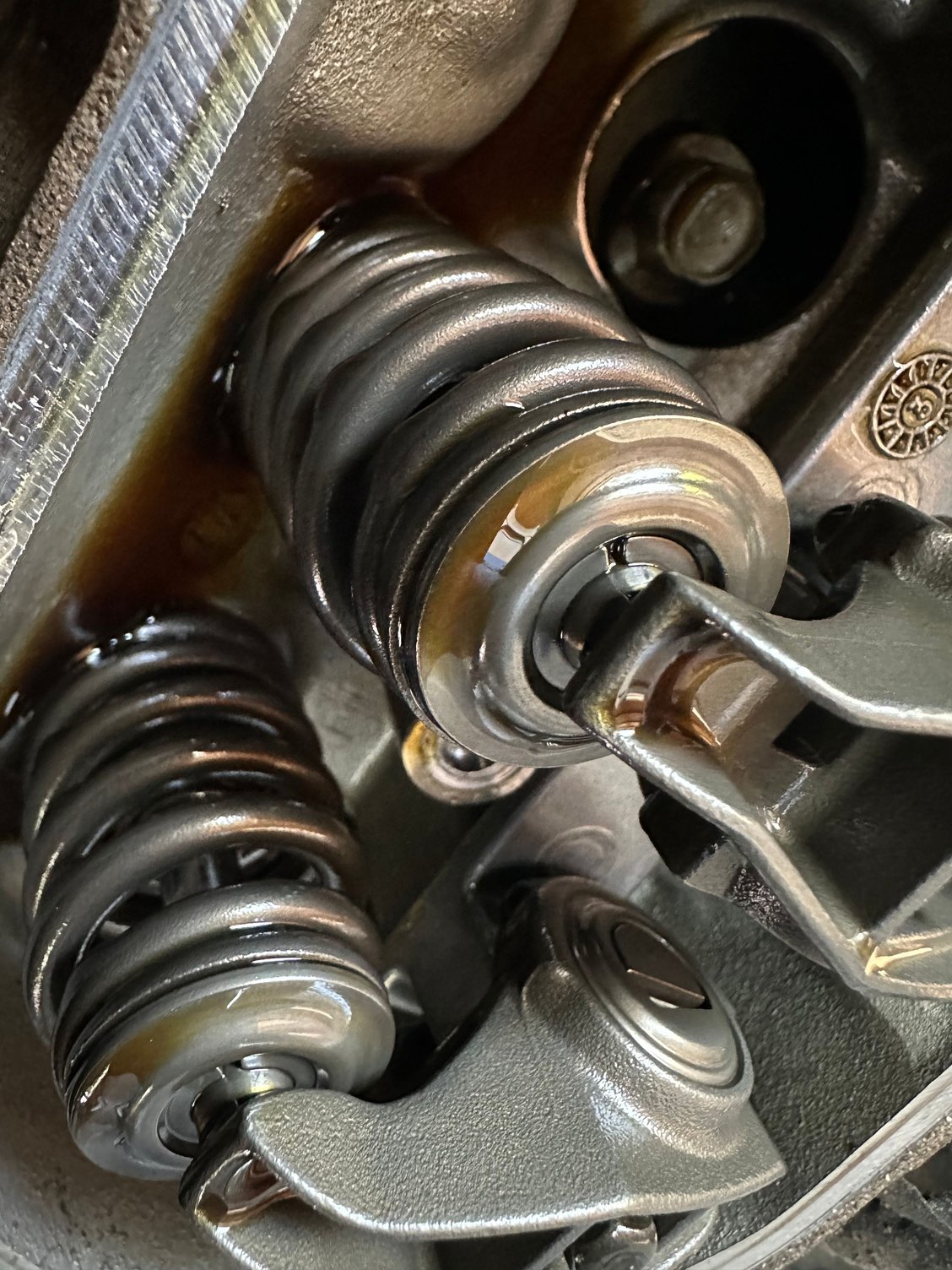 Help identify valve springs CorvetteForum Chevrolet Corvette Forum