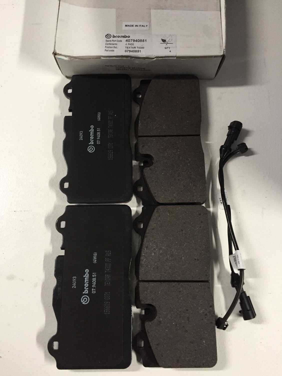 GM Brembo 200913 Chevy Corvette ZR1 Front + Rear Brake Pads for Carbon