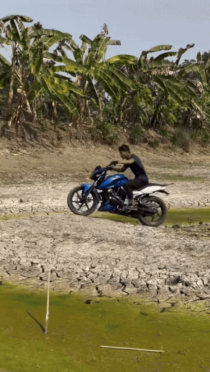 ezgif_54aac725422f5b_012e556c889f70389648051f4e9f120346327cee.gif