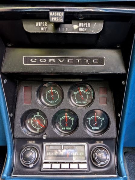 C3 corvette clearance center console