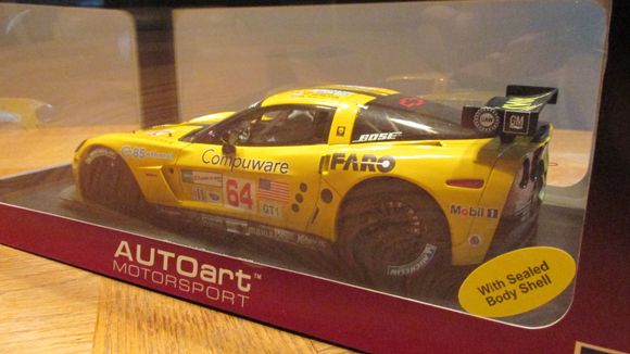 Autoart 1/18 scale C6.R plain body version custom made with 2008 Le Mans livery.