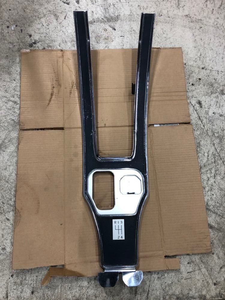 FS (For Sale) 19641967 4 Speed Shifter Console, NON P. Windows 275