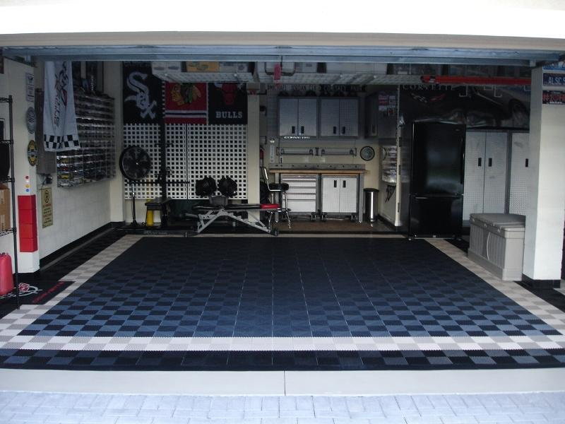 Grooved Garage Floor Mat - Griot's Garage