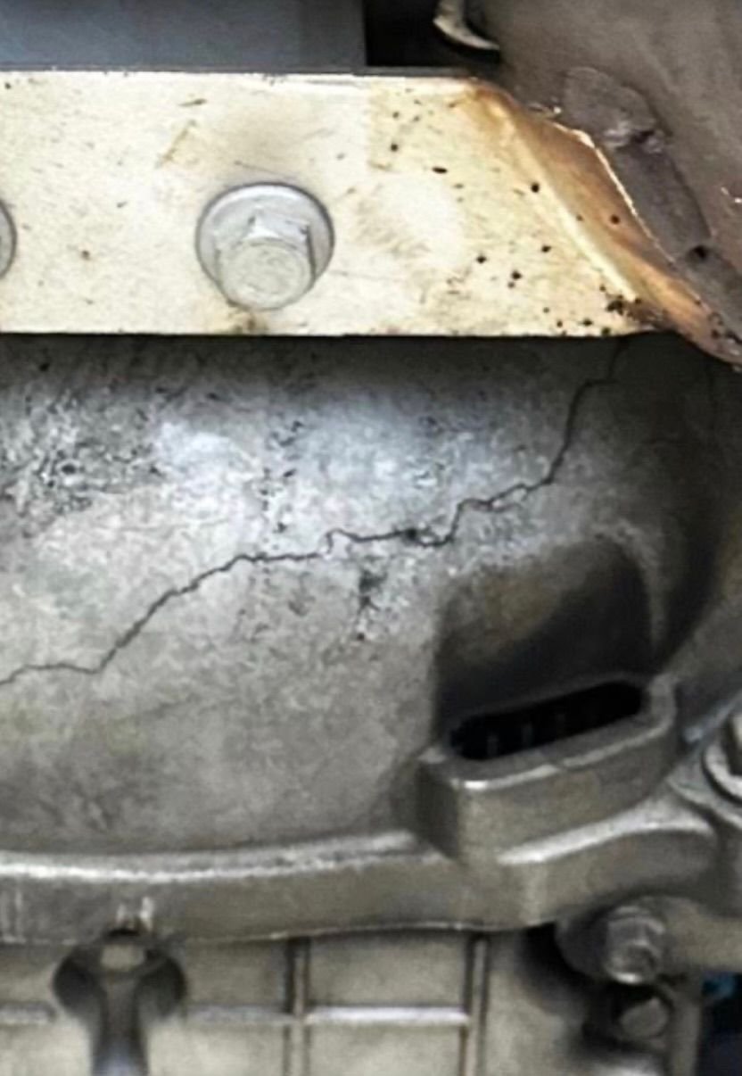 CRACKED Bellhousing c5z06 Please help CorvetteForum Chevrolet