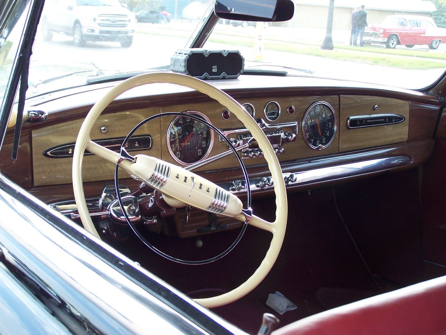 949 Hudson