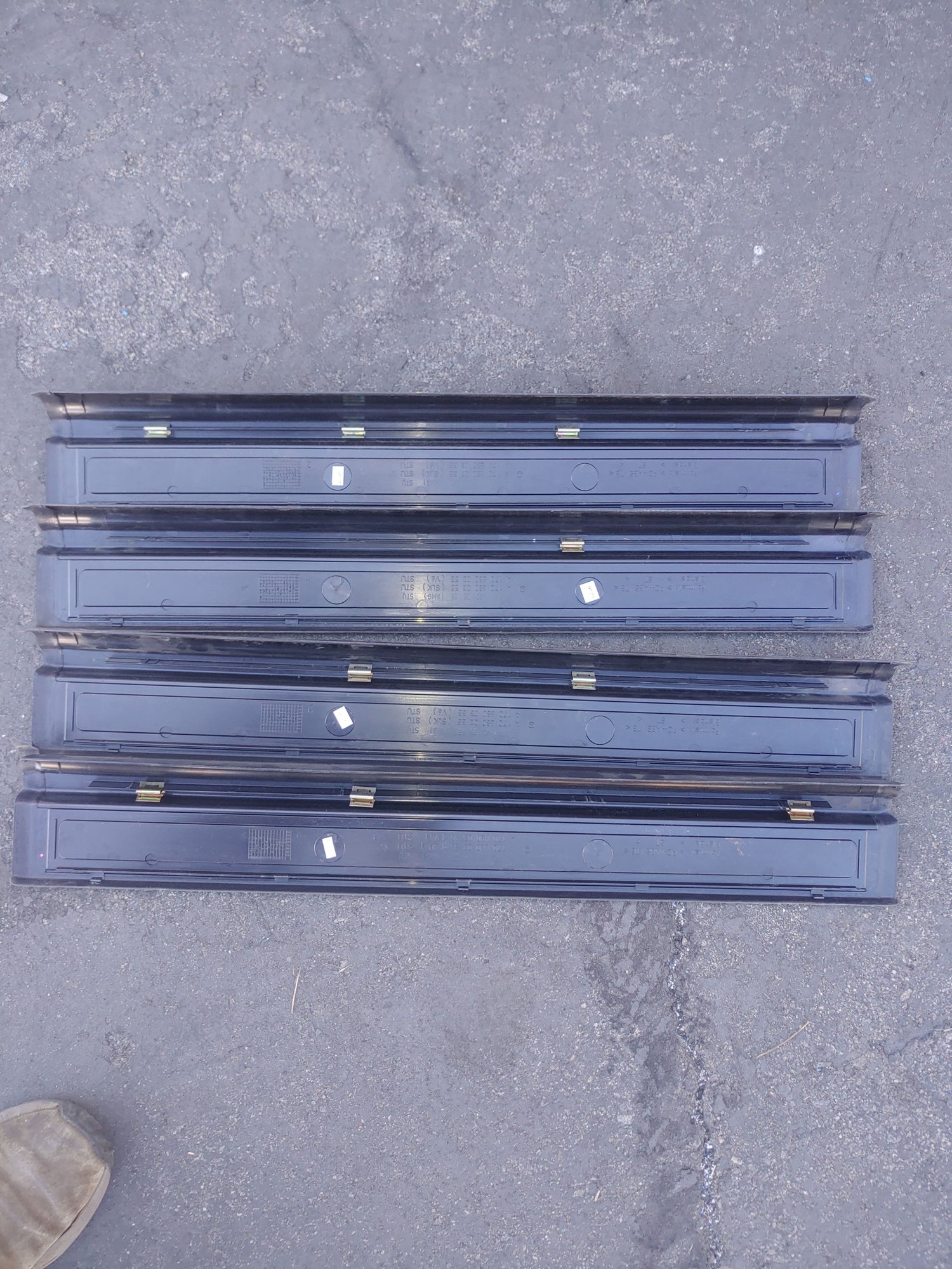 Interior/Upholstery - sill plates - Used - 2004 to 2008 Chrysler Crossfire - Escondido, CA 92027, United States