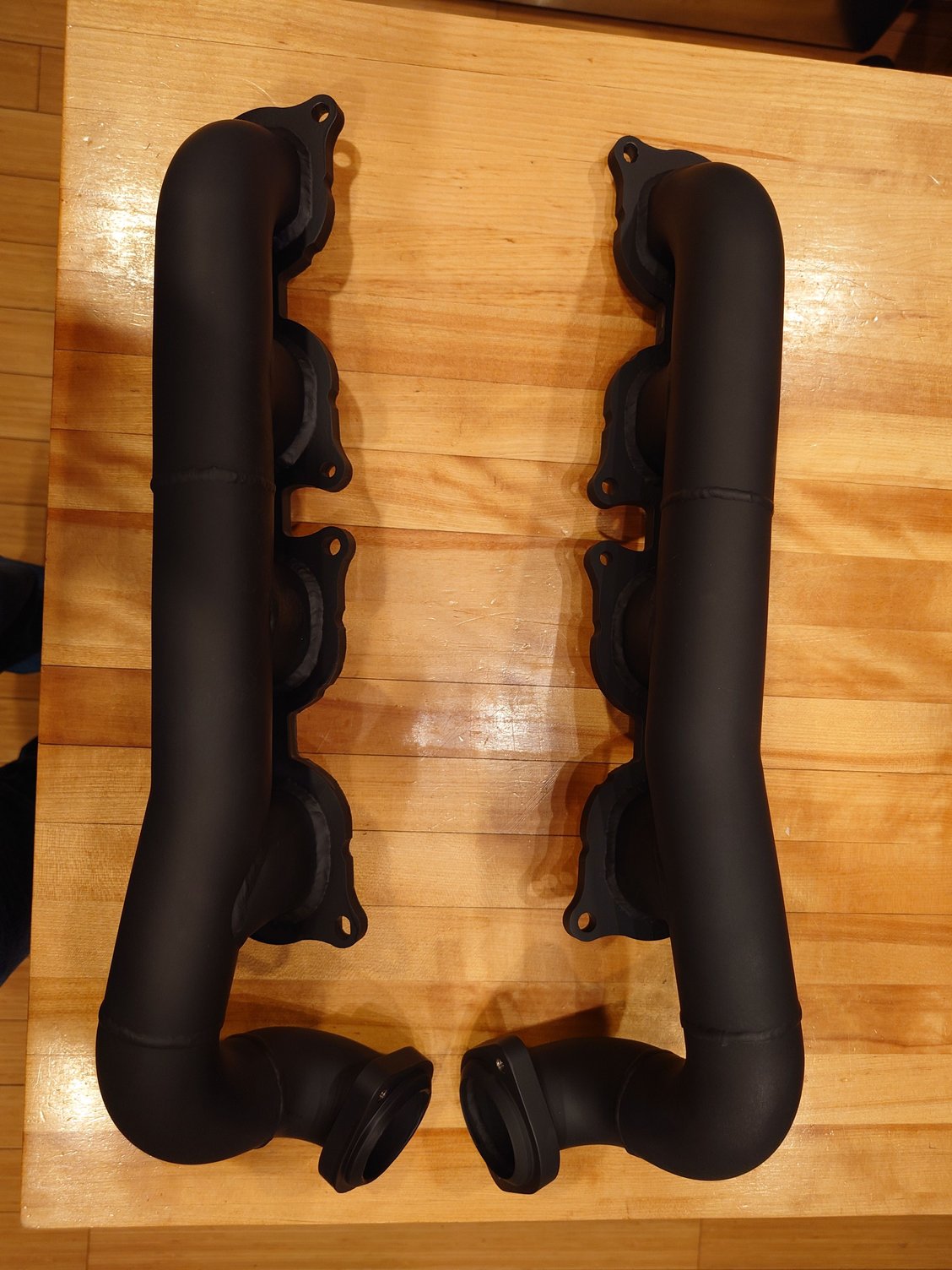 Final manifolds, with ceramic coating applied