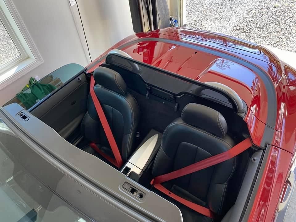 2006 Chrysler Crossfire - Lovely 6MT Crossfire SE Roadster for sale in Oregon - Used - VIN 1c3an55l16x069497 - 6 cyl - 2WD - Manual - Convertible - Red - Lake Oswego, OR 97034, United States