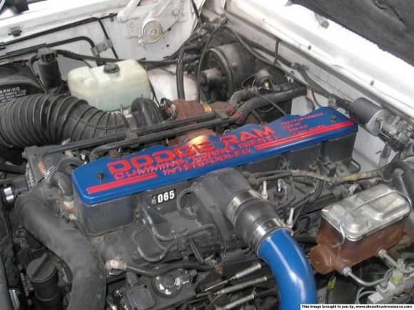 38663valve cover size