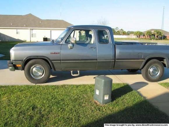 2138220050323 Truck PortFwd2