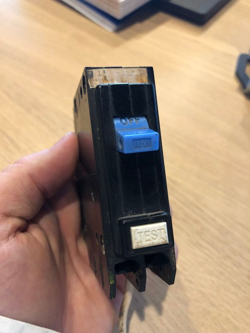 pool wiring (underwater lights) can some help verify this looks