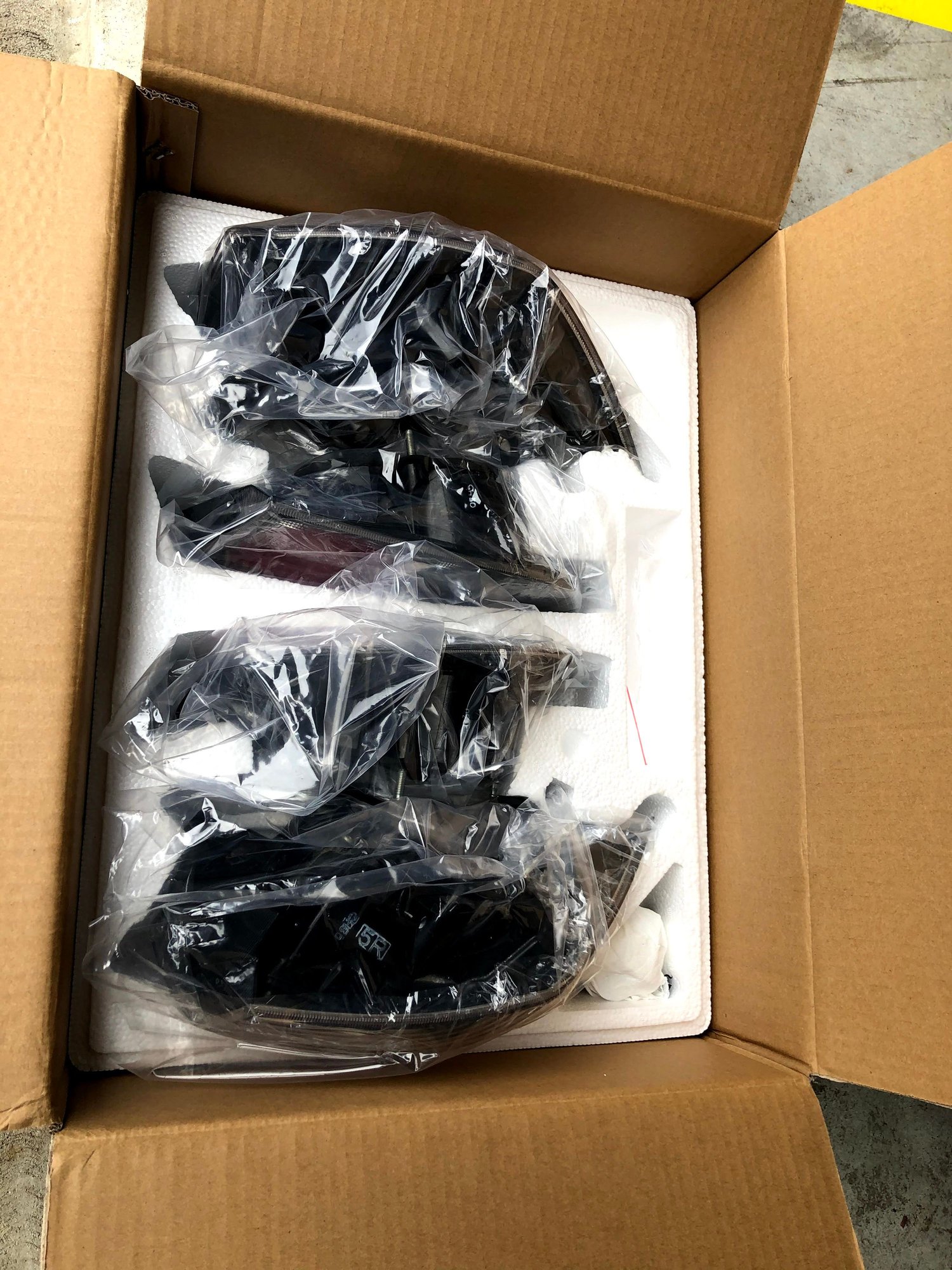 Lights - 2008-2015 Mitsubishi Lancer Evo OEM Tail Light - Used - 2008 to 2015 Mitsubishi Lancer Evolution - 2008 to 2017 Mitsubishi Lancer - Missouri City, TX 77459, United States
