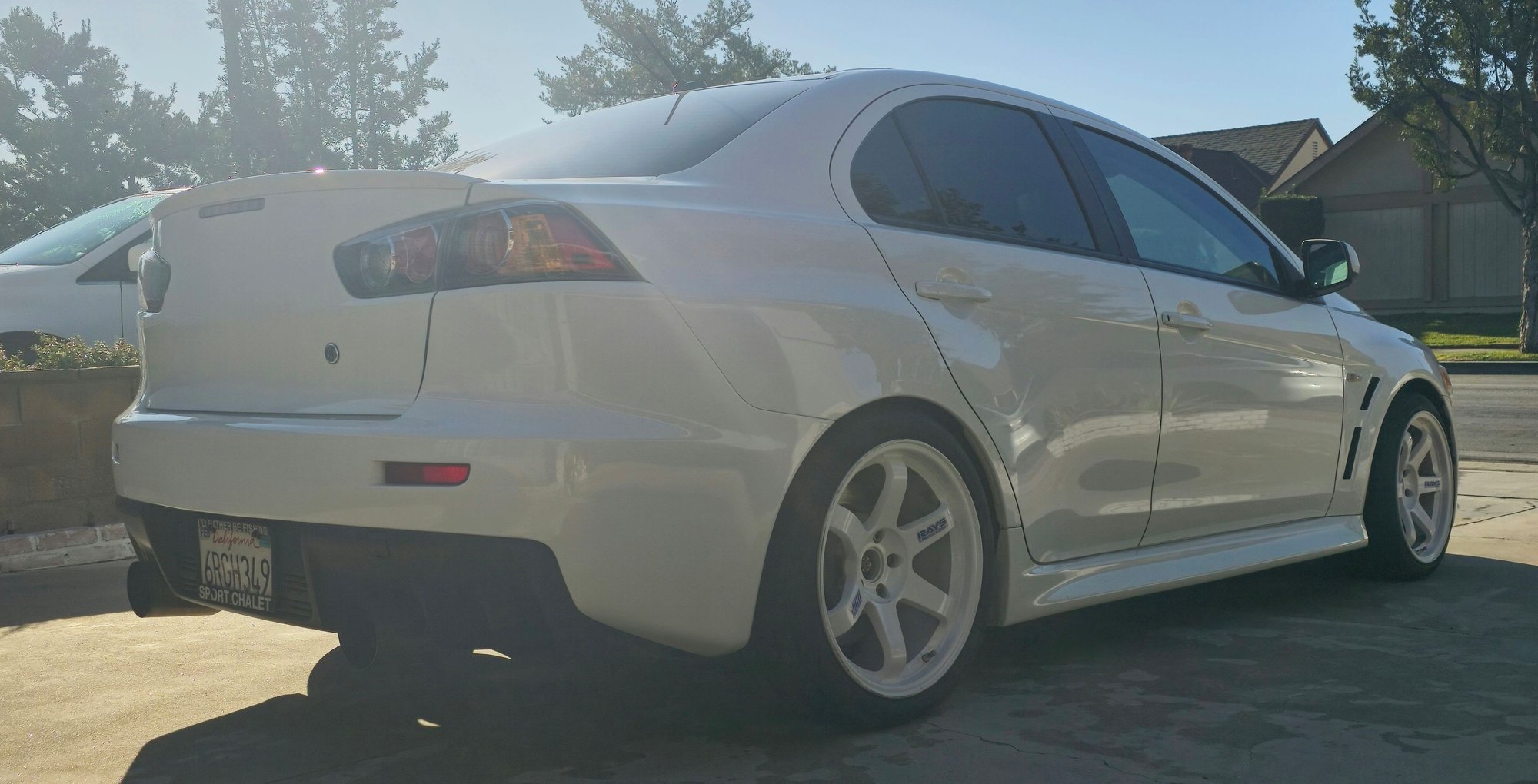 2011 Mitsubishi Lancer Evolution - 2011 GSR - Southern CA - Used - VIN JA32W8FV8BU010973 - 162,308 Miles - 4 cyl - AWD - Manual - Sedan - White - Cerritos, CA 90703, United States