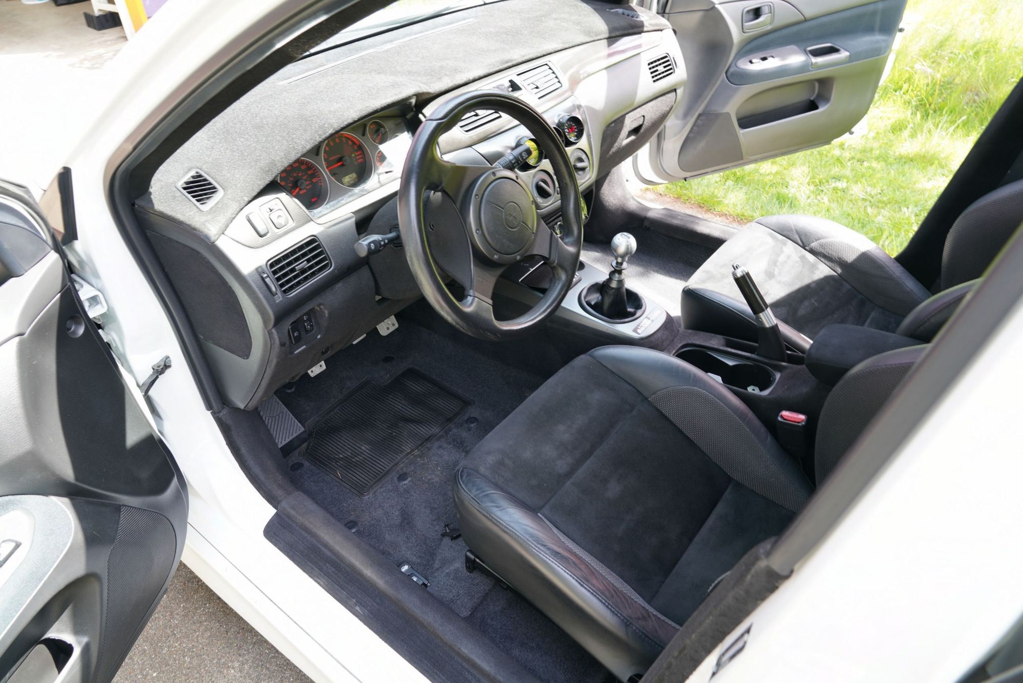 2006 Mitsubishi Lancer Evolution - Very clean 2006 WW Evo IX MR - 31k Original Miles - Used - VIN JA3AH86CX6U010905 - 30,800 Miles - 4 cyl - AWD - Manual - Sedan - White - Kirkland, WA 98033, United States