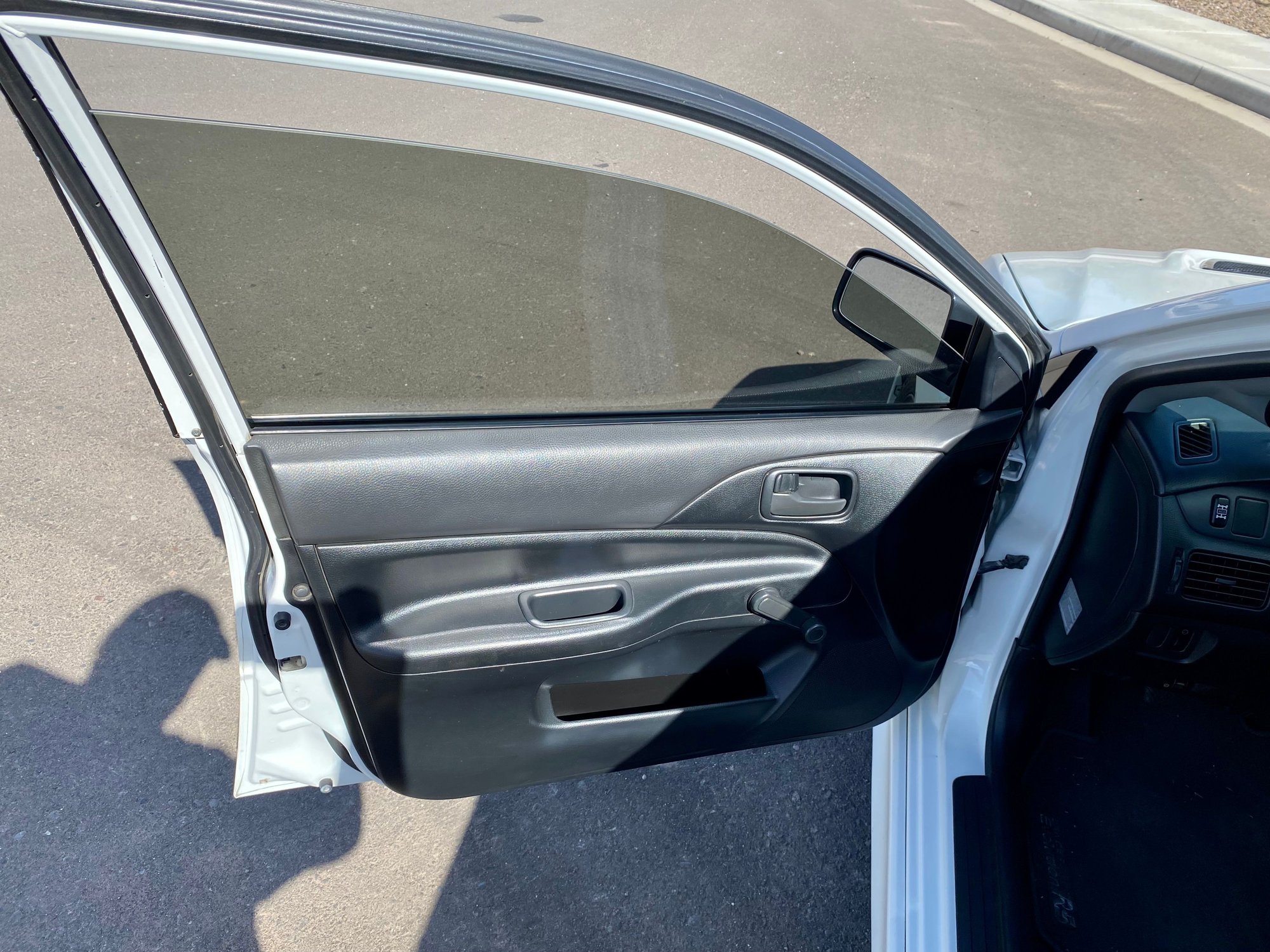 2006 Mitsubishi Lancer Evolution - RARE 2006 Mitsubishi Lancer Evolution RS - Used - VIN JA3AH36C76U011061 - 154,314 Miles - 4 cyl - AWD - Manual - Sedan - White - Gilbert, AZ 85298, United States